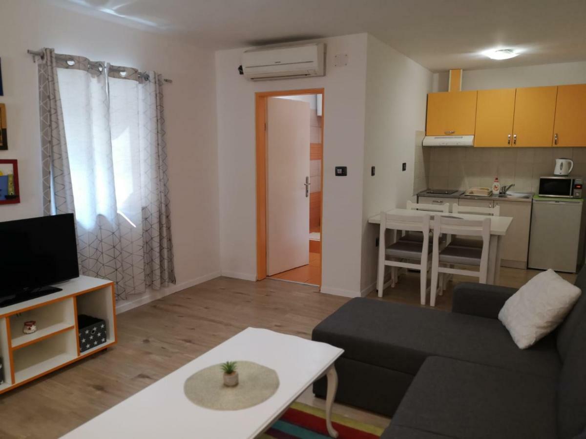 Apartment Asja Old City Center Пула Екстер'єр фото