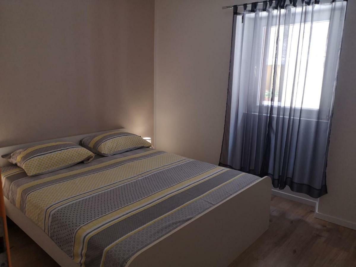 Apartment Asja Old City Center Пула Екстер'єр фото