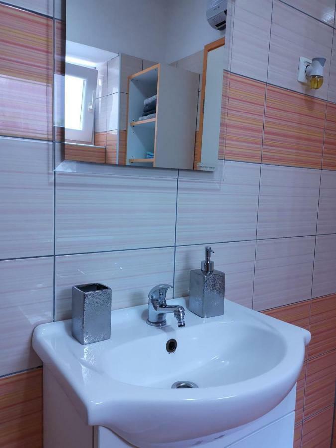 Apartment Asja Old City Center Пула Екстер'єр фото