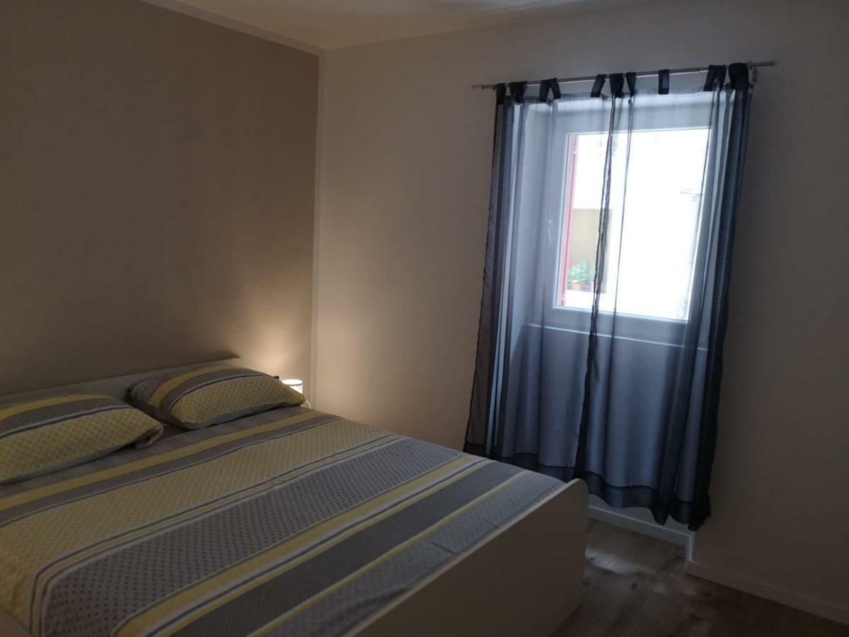 Apartment Asja Old City Center Пула Екстер'єр фото